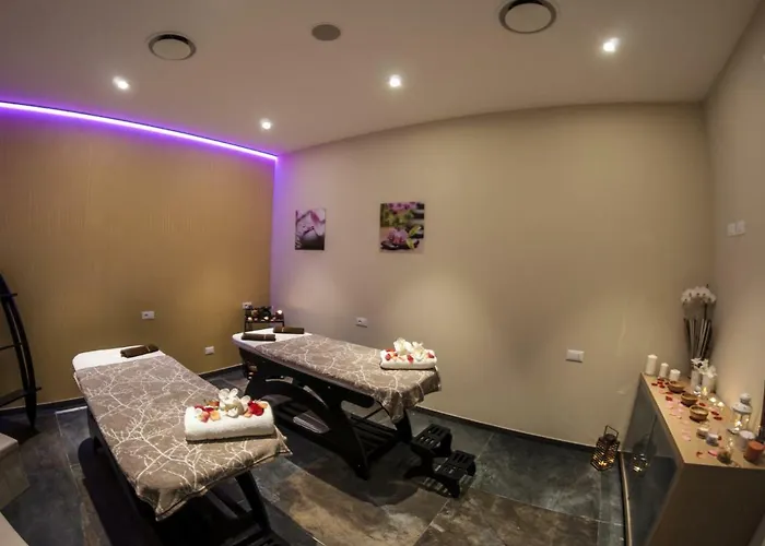 Cataleya & * Notaresco